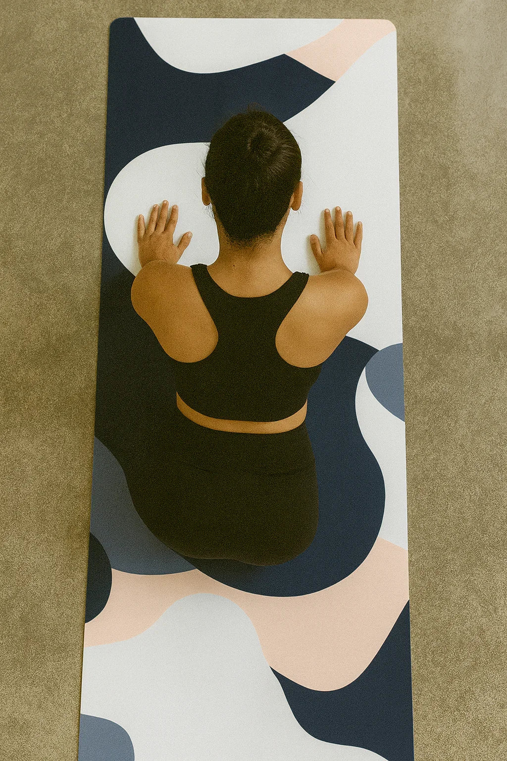 Astrid Non-Slip Yoga Mat – Premium Traction, Plush Cushioning & Night-Sky Aesthetic-2